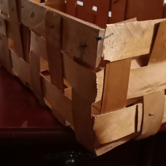 Longaberger wooden basket hand crafted. 16 x  7 x 8 inches. - Picture 12 of 13